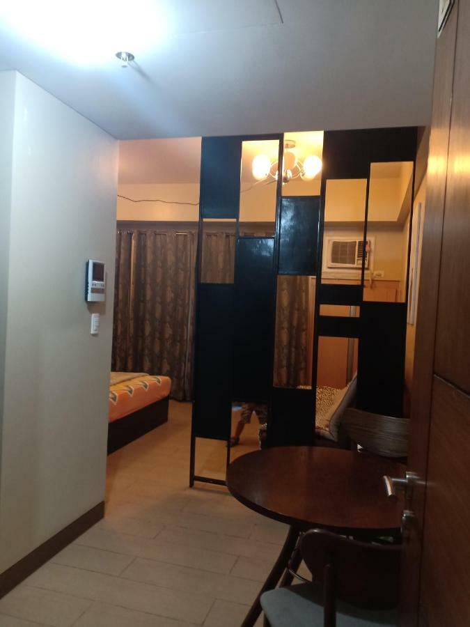 Palm Tree Genlex Condo Манила Екстериор снимка